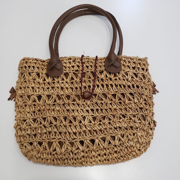 Cute Woven Woman's Satchel / Purse with Carved Animal Decor, Approx. 10 x 9 x 4 - Picture 2 of 7